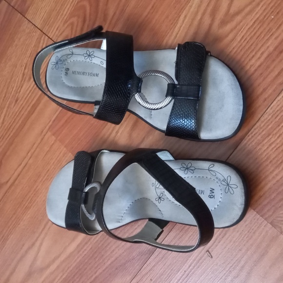 Memory Foam sandal - Picture 2 of 5